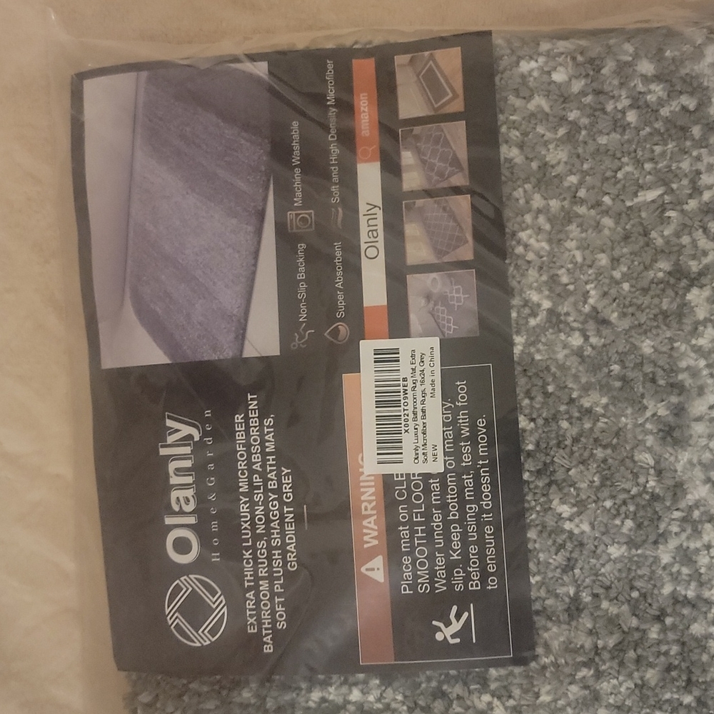 Bath Rug - Picture 2 of 2